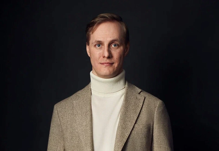 Как Михаил Федоров помогает людям и бизнесу без банков  