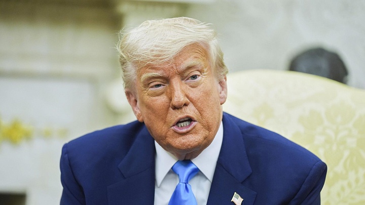 Трамп искусственно форсирует экономический обвал, считают аналитики