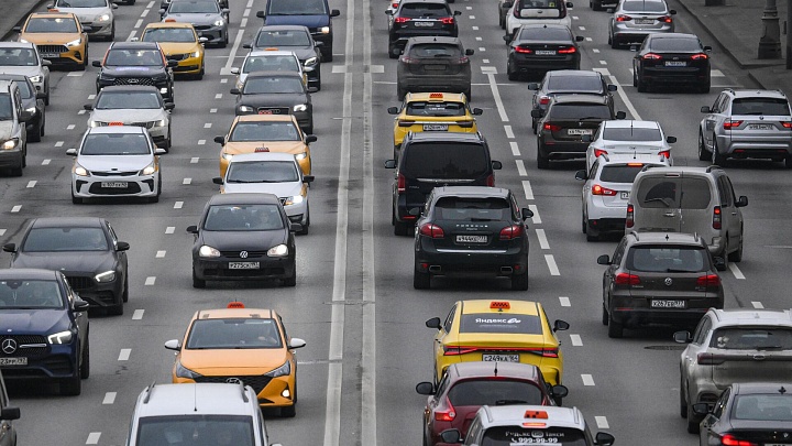 В России снизилась средняя цена поддержанных легковушек