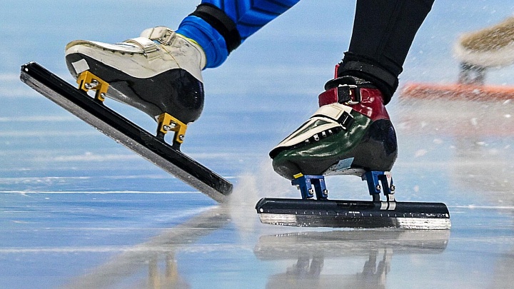 МОК допустил до Игр-2026 двух российских шорт-трекистов