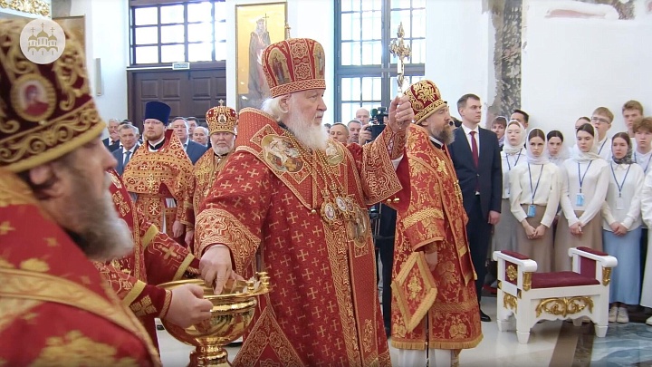 Патриарх Кирилл освятил Благовещенский собор в Удмуртии