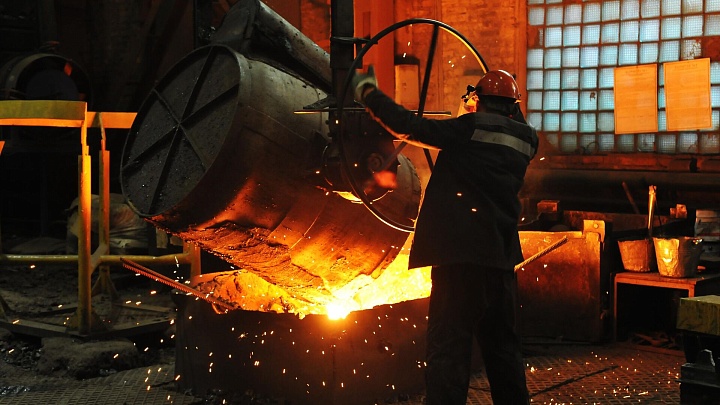 Новак поручил министерствам проработать идеи развития металлургии